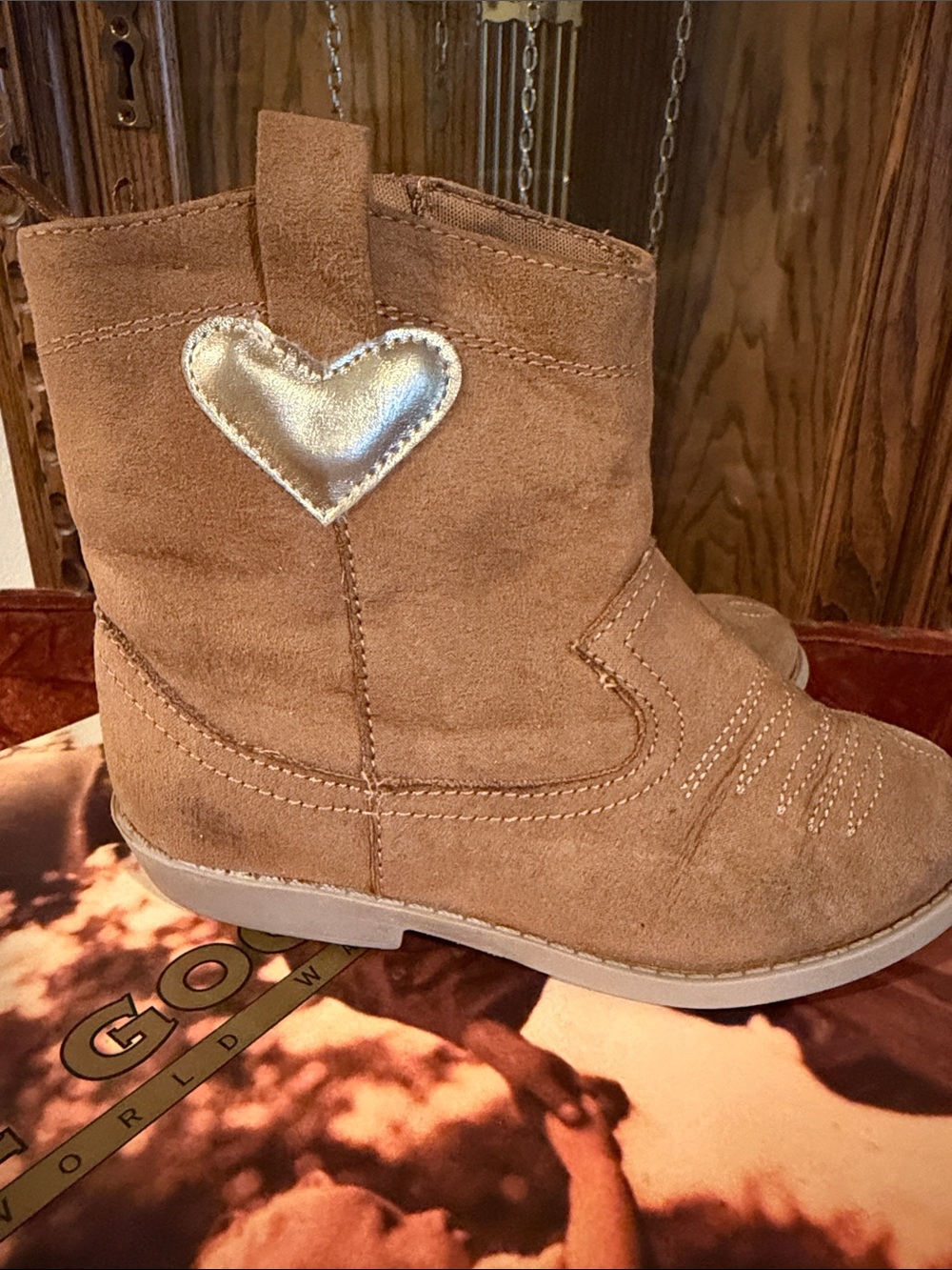 Old Navy Brown Suede Boots with Metallic Gold Hearts 💛